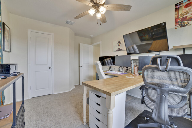 Building Photo - 15503 Crimson Topaz