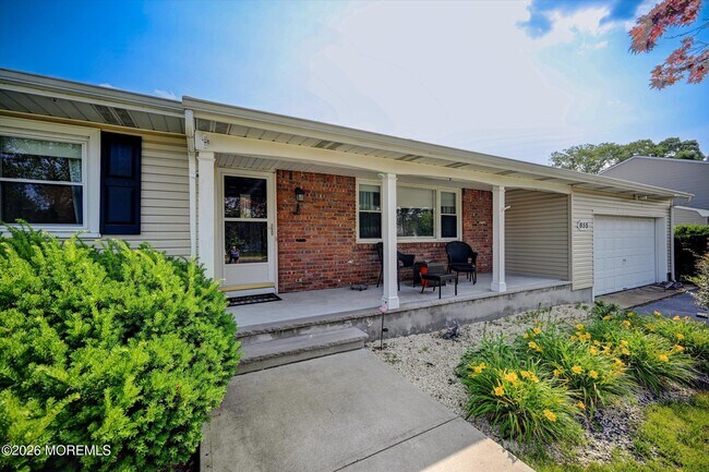 Building Photo - 855 Derry Dr