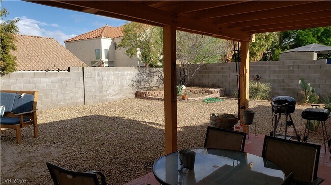 Building Photo - 606 Lively Fiesta Way