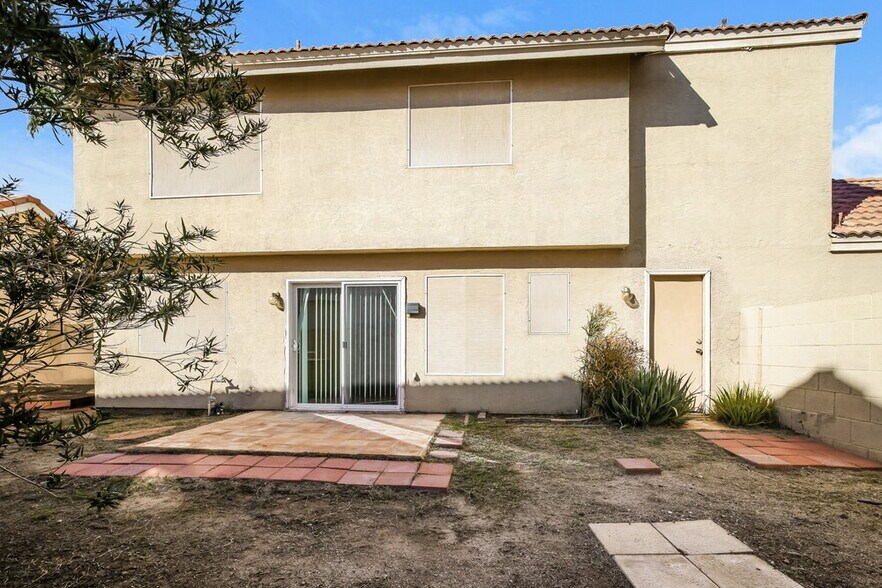 Building Photo - 3805 E Ironwood Dr