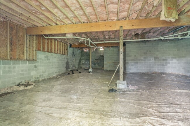 Building Photo - 1034 Brittany Deanne Ln