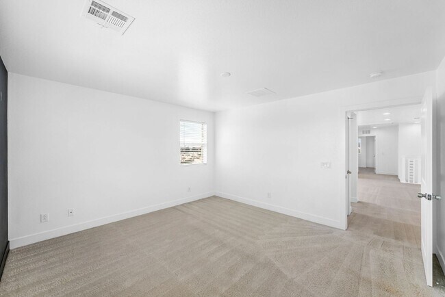 Building Photo - Modern Living in a Newer North Las Vegas Community!