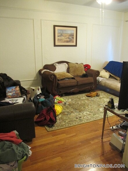 Building Photo - 70 Chiswick Rd