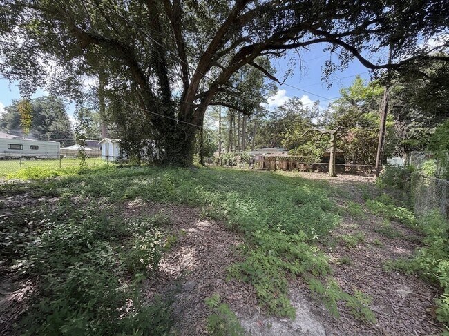 Building Photo - 126 Sherwood Dr