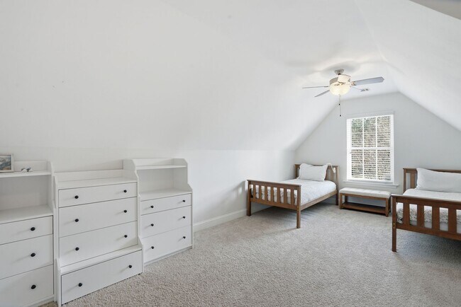 Building Photo - Beautiful Home for Lease in Buckhead