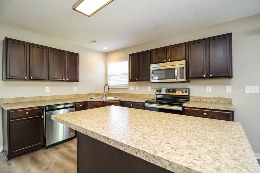 Building Photo - 313 Grovedale Trace