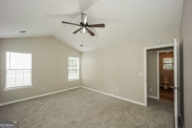 Building Photo - 7911 Woodlake Dr