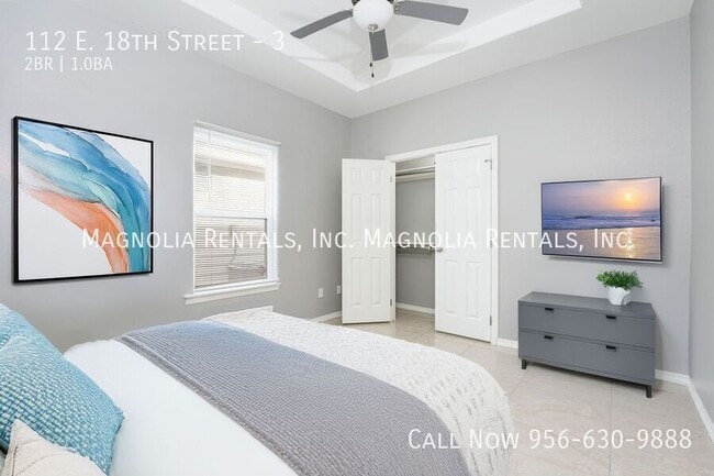 Building Photo - 112 E 18th St