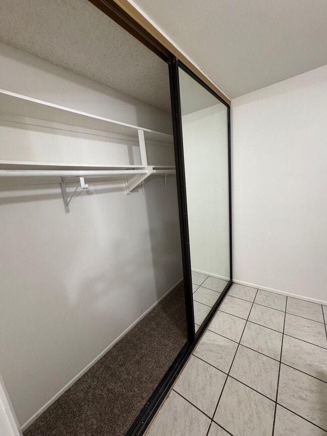 Building Photo - Orchard Lane Condo for Rent near the 101 F...