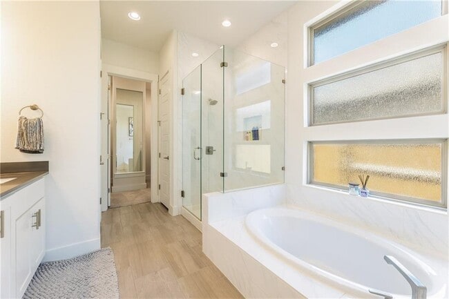 Building Photo - 718 Whitetail Dr