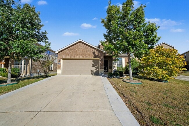 Building Photo - Beautiful Home in the Highly Desirable Ala...