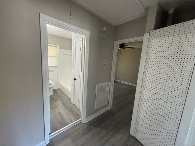Building Photo - New On the Market!
