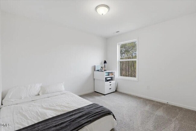 Building Photo - Earn Wealth While Leasing - Like a Homeowner - Lease to Own