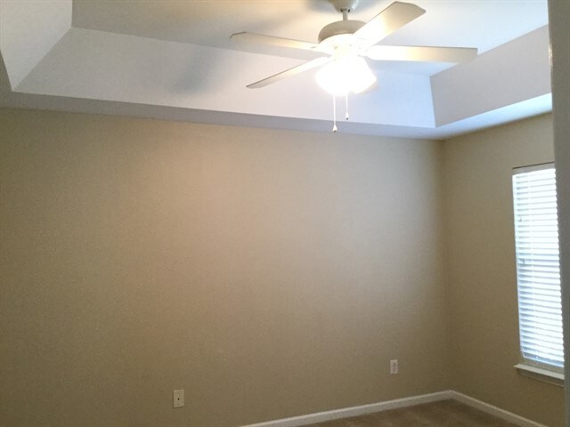 Building Photo - 108 Endicott Ct