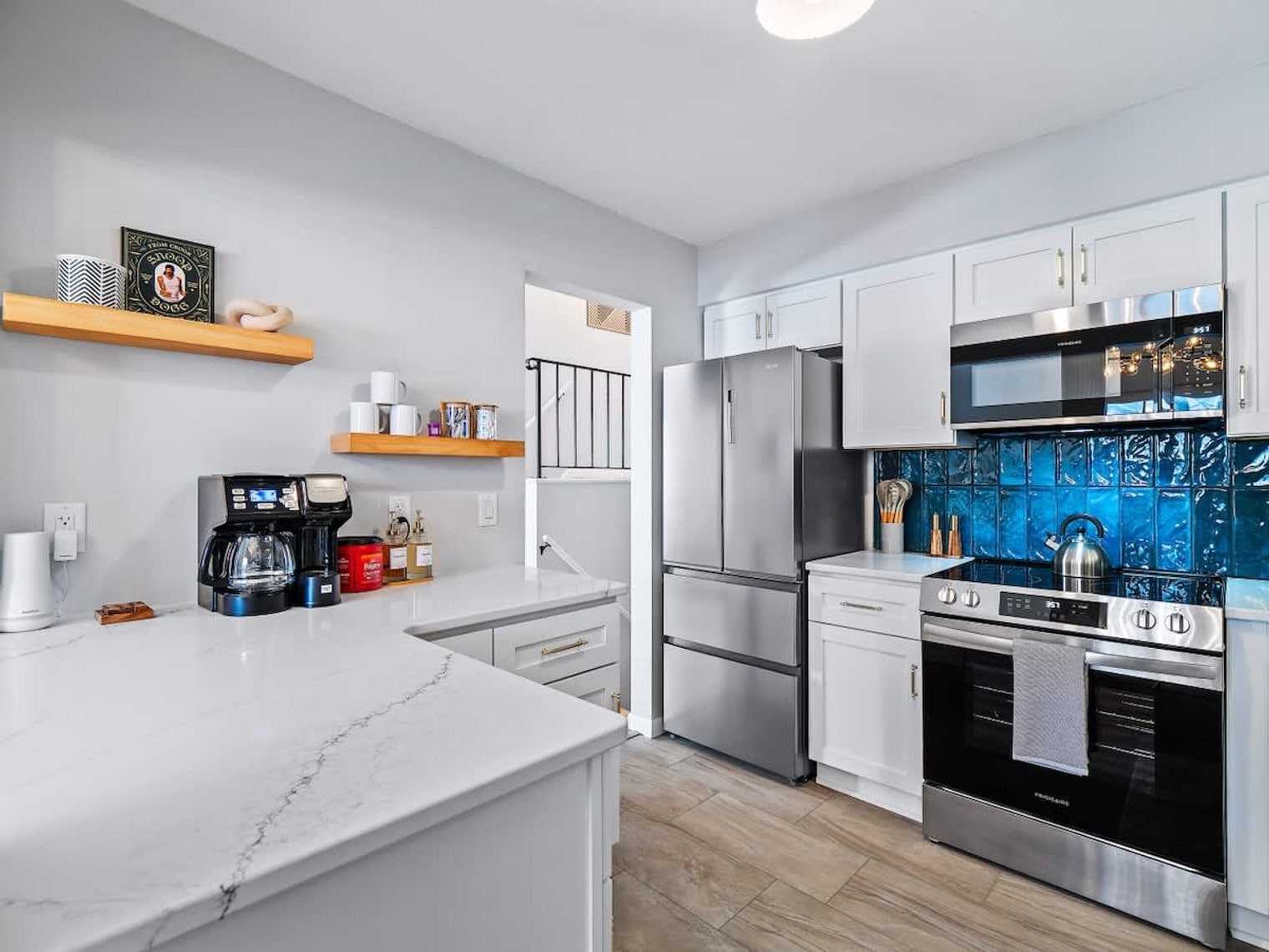 Building Photo - 676 Treeside Dr