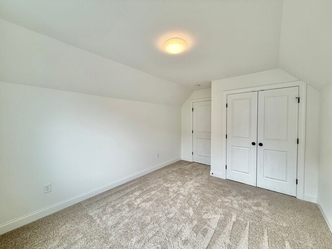 Building Photo - Newly Built 4BD, 3.5BA Northeast Raleigh T...