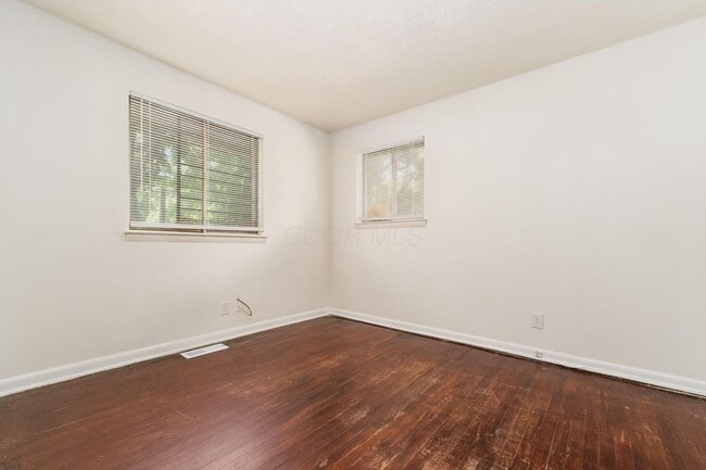 Building Photo - 1726 E Blake Ave