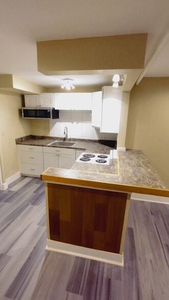 Building Photo - 417 Dearborn Ave