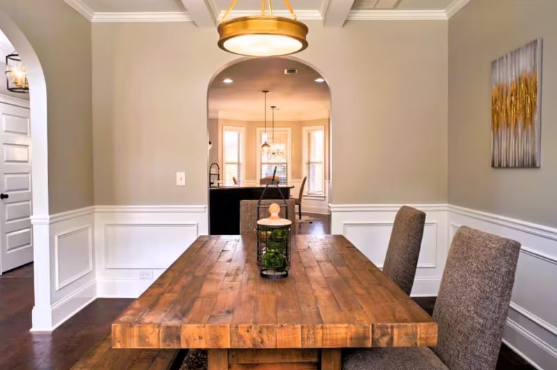 Building Photo - 718 Porter Ln