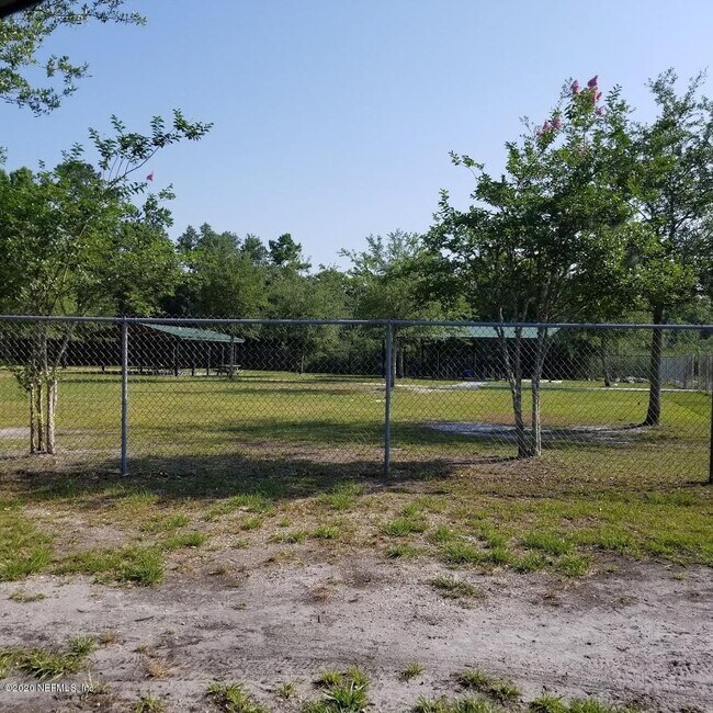Building Photo - 4651 Ken Knight Dr N