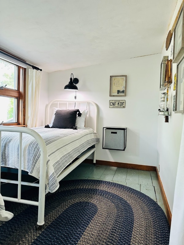 Building Photo - 11 Lower Beach Rd