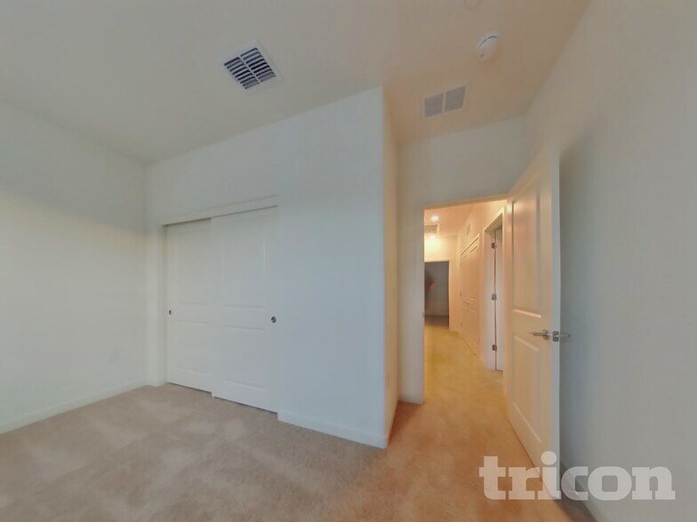 Building Photo - 2054 Delta Vw Ave