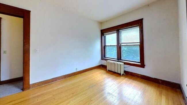 Building Photo - 111 E Gorham St