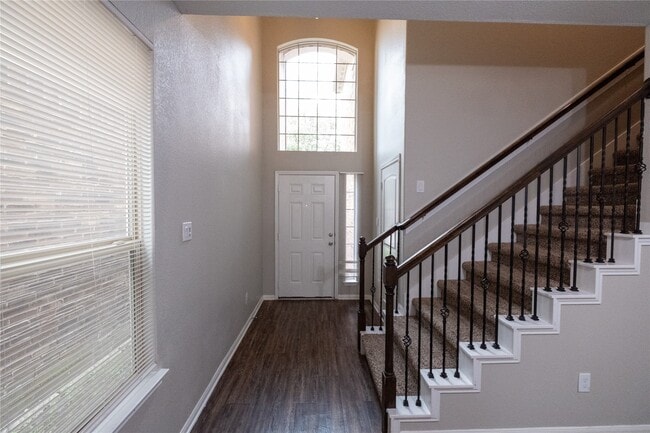 Building Photo - 17039 Amarose Dr