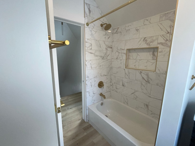 Building Photo - 1706 Davidson St