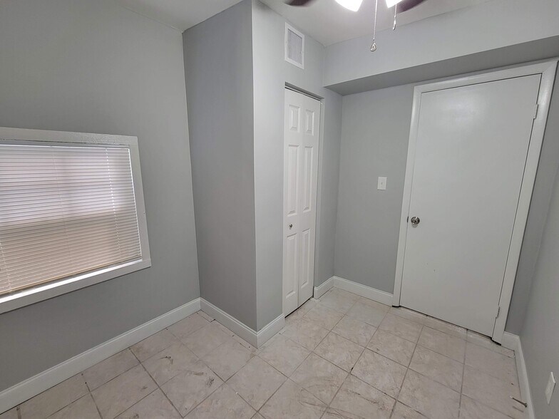 Building Photo - 6150 61st St