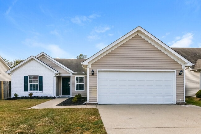 Building Photo - 1008 Tom Hailey Blvd