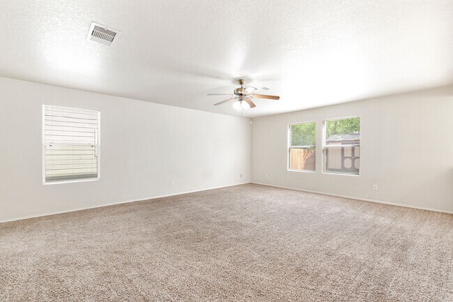 Building Photo - 10034 Southern Sun