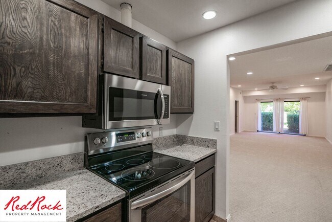 Building Photo - 2 Bedroom Condo in a Prime Location!