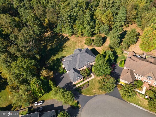 Building Photo - 20589 Myers Pl