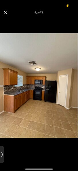 Building Photo - 6739 Freedom Oaks