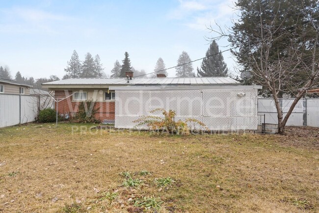 Building Photo - Brick Rancher