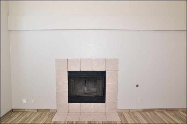 Building Photo - 11108 Whitey Ford St