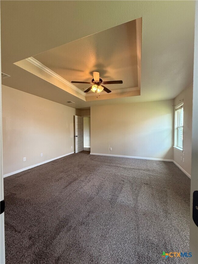 Building Photo - 7702 Blue Nile Dr