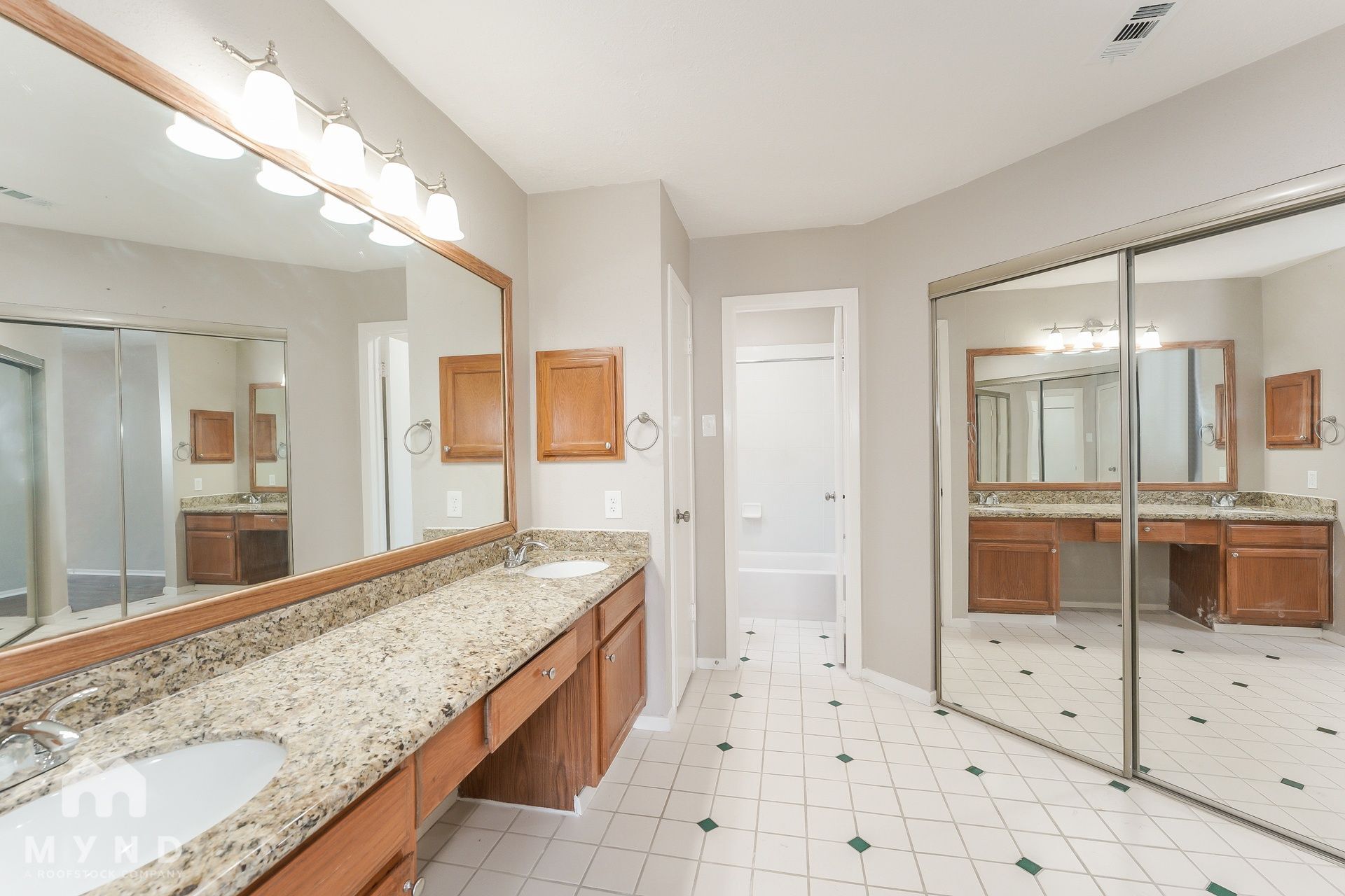 Building Photo - 3218 Sedgeborough Cir