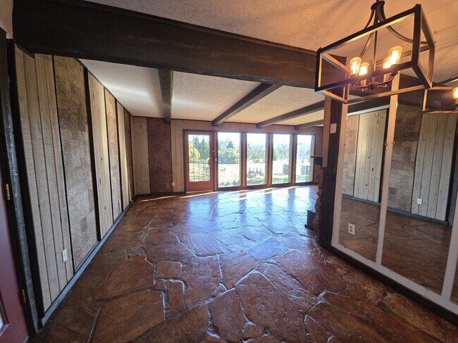 Building Photo - 5040 Wilson Hill Rd