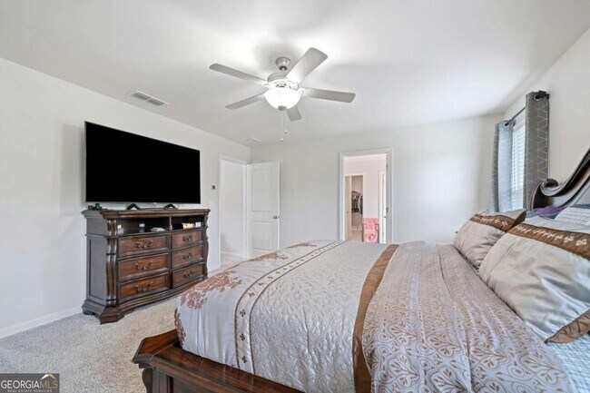 Building Photo - 5911 Green Ash Ct