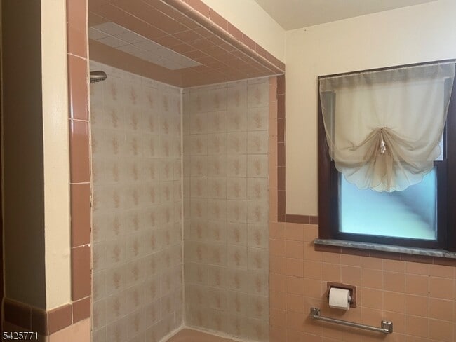 Building Photo - 1116 St Louis Ave