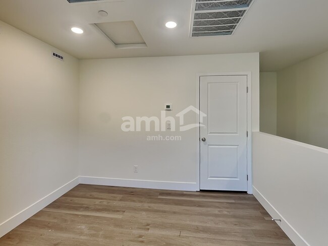 Building Photo - 262 Dahlia Rachel Pl