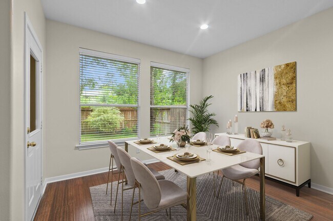 Building Photo - 142 W Burberry Cir