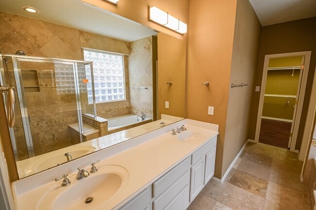 Building Photo - 3211 Chapel Creek Way