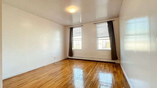 Building Photo - 1374 Bushwick Ave