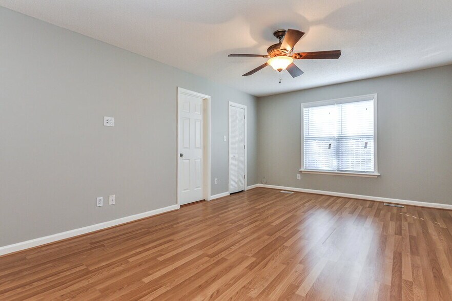 Building Photo - 77 Smiths Creek Dr