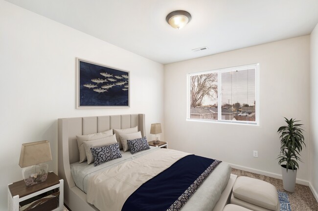 Apartment Bedroom - Pine Tree Park