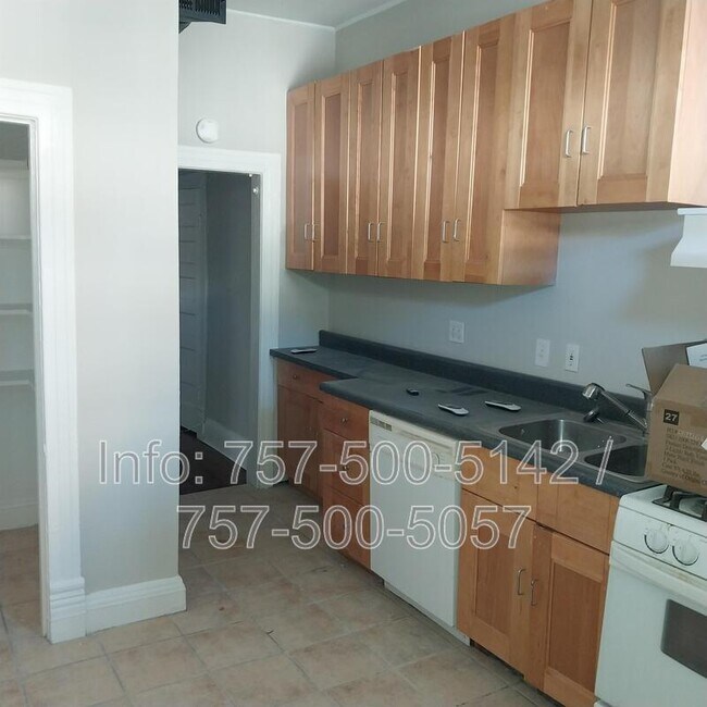 Building Photo - 622 Graydon Ave