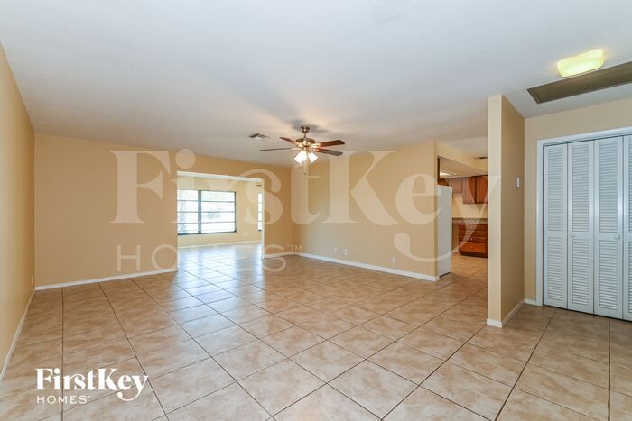 Building Photo - 2511 Broad Ranch Dr